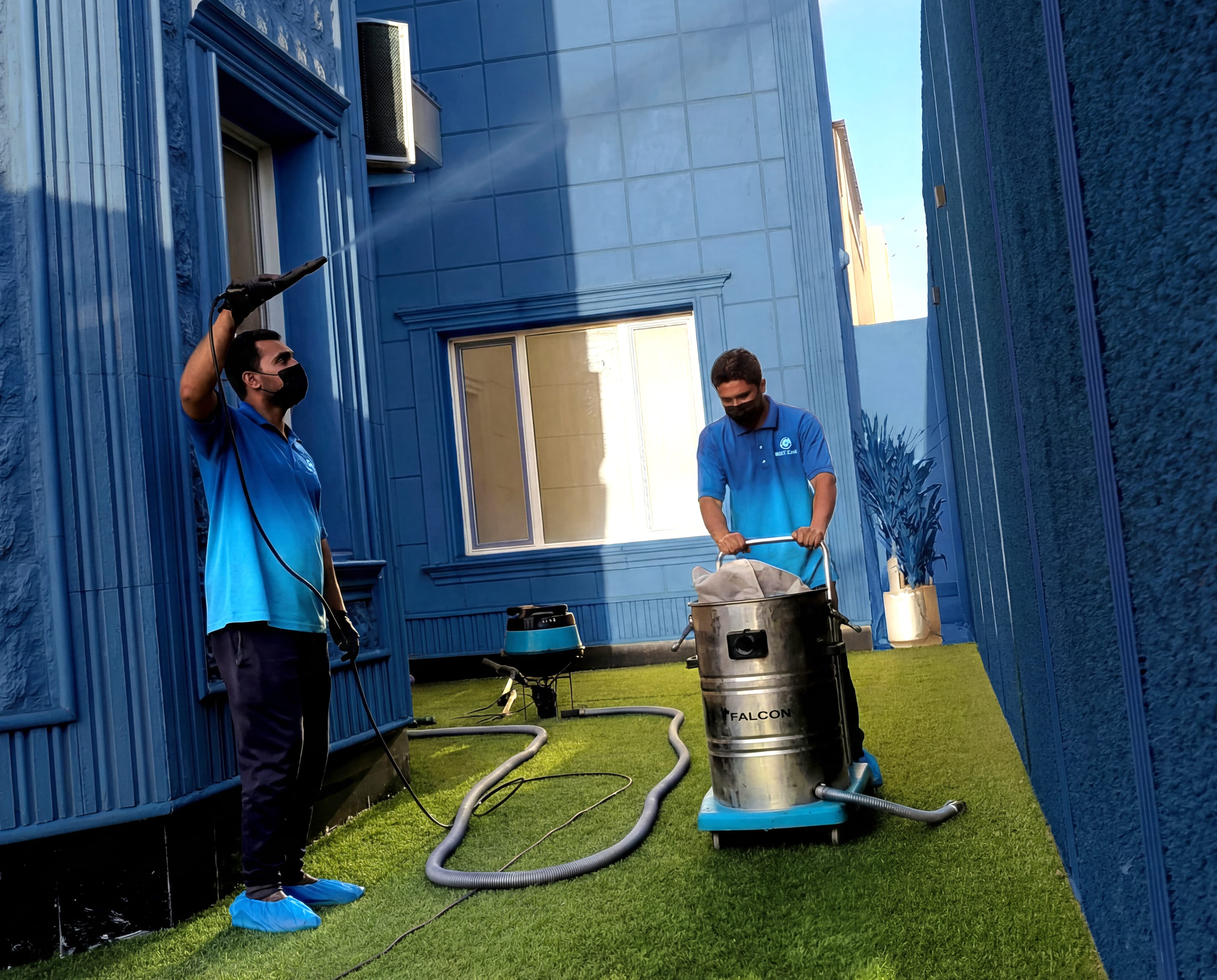 تنظيف المنازل والفلل